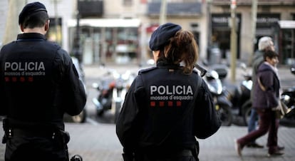 Two Mossos d'Esquadra patrolling Las Ramblas on Monday.