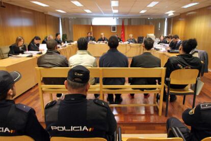 Los procesados, durante el inicio del juicio en la Audiencia Provincial de Madrid.