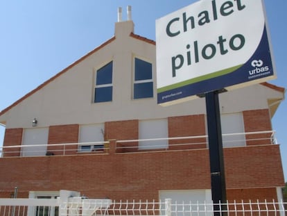 Chalet piloto de una promoción de viviendas de Urbas en Yunquera de Henares.