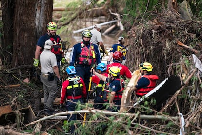 El alza del río Guadalupe ha dejado más de 100 personas muertas, en Kerrville, Texas.