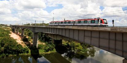 Un tren de Alstom en Santo Domingo (República Domicana).