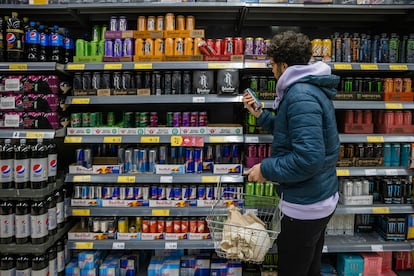 Los expertos demandan que exista un adecuado etiquetado nutricional en las bebidas para que las familias puedan hacer la elección más saludable.