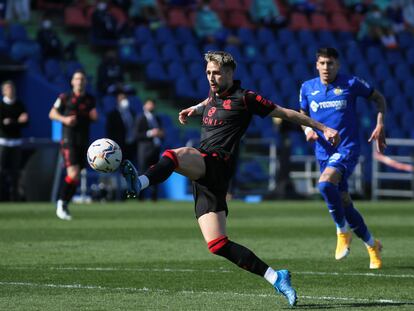 Januzaj controla el balón durante el último partido de la Real Sociedad ante el Getafe.