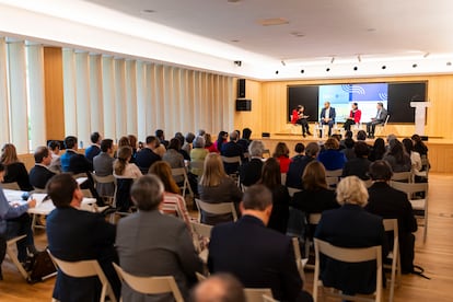 Imagen de una de las sesiones de la II Reunin de Alto Nivel de la Organizacin de Estados Iberoamericanos (OEI) y la Universidad de Georgetown, celebrada en Madrid la pasada semana.

II Reunion de Alto Nivel:
Educacion, Mercado de Trabajo y Migracion / INMA FLORES