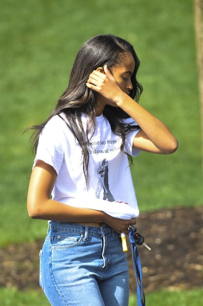 Malia Obama, la hija mayor del presidente de EE UU, acompañó a sus padres en la actividad.