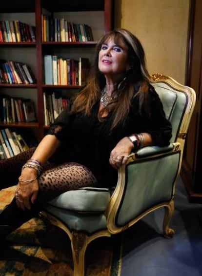 Caroline Munro, actriz y ex-modelo brit&aacute;nica, posando en un hotel madrile&ntilde;o.
 