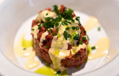 Steak tartar de solomillo a la mostaza, de Granja Elena.
