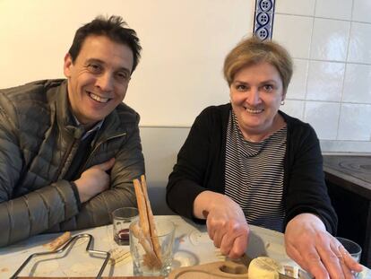 El cocinero Francis Paniego y María Moneo / Capel