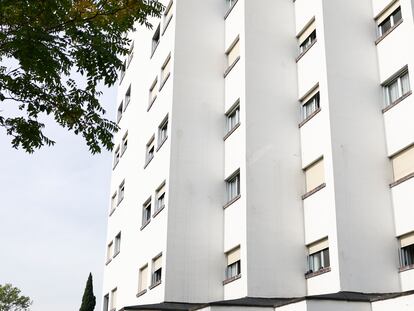 Fachada del Colegio Mayor Elías Ahuja de Madrid, este viernes.