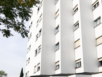 Fachada del Colegio Mayor Elías Ahuja de Madrid, este viernes.