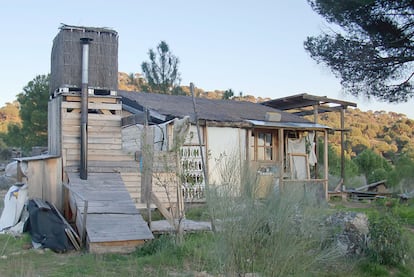 Centro Karuna en la Ecoaldea del Valle del Pino del Conde.