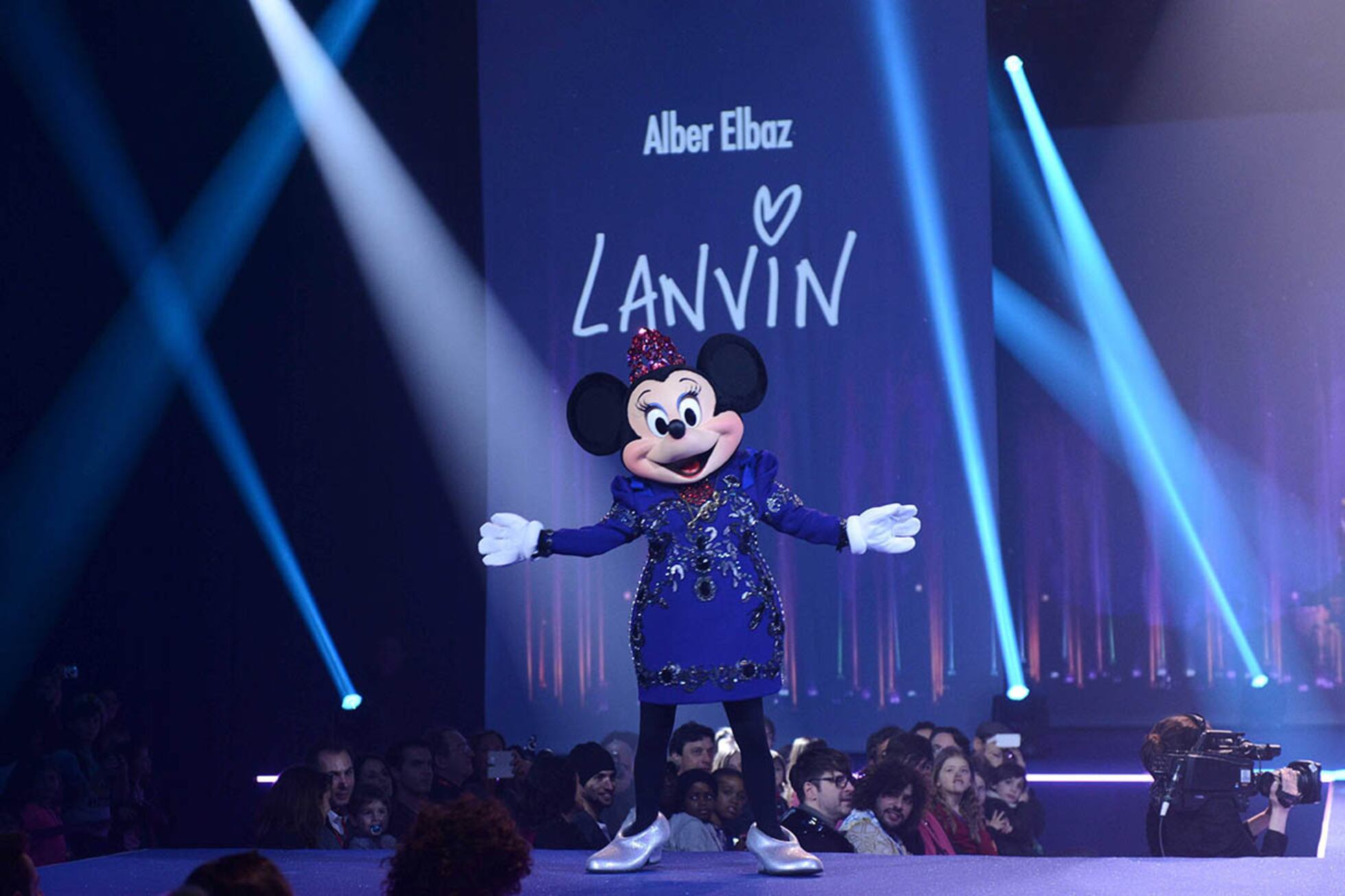 5 motivos que hacen de Minnie Mouse un icono de estilo | S Moda: Revista de  moda, belleza, tendencias y famosos | EL PAÍS, image size:1960x1307