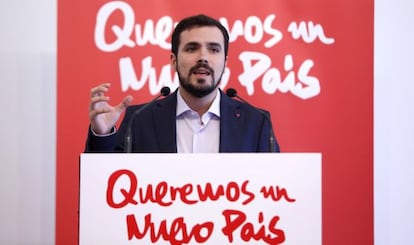 Alberto Garz&oacute;n, en la presentaci&oacute;n ayer de su candidatura a las primarias de Ahora en Com&uacute;n.