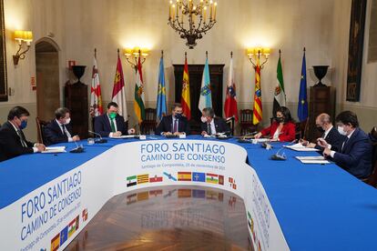 Reunión en noviembre de 2021, en Santiago, de los presidentes de las ocho comunidades autónomas más afectadas por la despoblación.