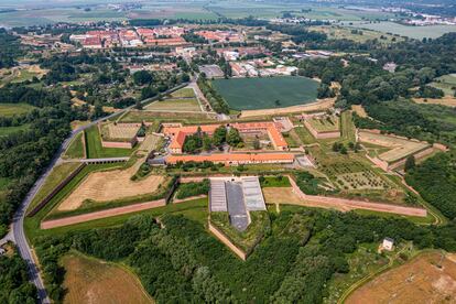 Vista aérea del campo de concentración de Terezín.