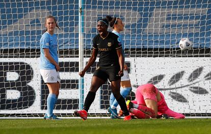 Oshoala celebra el gol del empate del Barcelona ante el City en Manchester.