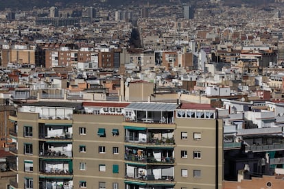 Edificios de vivienda de los barrios del Poblesec y Sant Antoni de Barcelona.