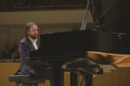 El pianista Daniil Trifonov, tocando en el Auditorio Nacional, en Madrid.