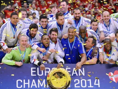 Los jugadores de Francia celebran el título.