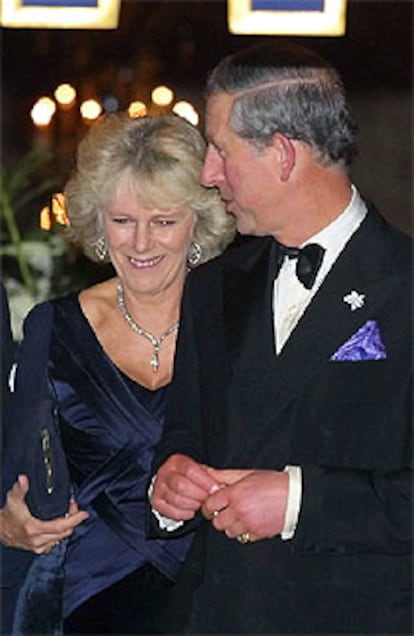 Camilla Parker-Bowles y el príncipe Carlos, ayer en Londres.