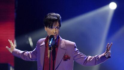 Prince, en un concierto en California en 2006.