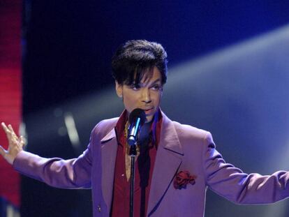 Prince, en un concierto en California en 2006.