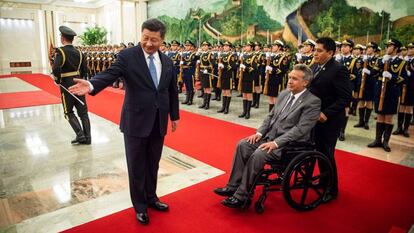 El presidente chino, Xi Jinping, recibe a Lenín Moreno en Beijing, este miércoles.