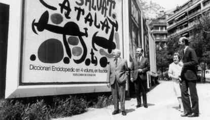 Miró i esposa, Joan Salvat i Vicens, el 1968, quan el 'Salvat Català'.