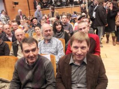 I&ntilde;igo Iruin y Rufi Etxeberria, en febrero en Bilbao, en la presentaci&oacute;n de los estatutos de Sortu.