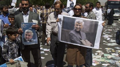 Partidarios del candidato presidencial Ali Akbar Velayati se manifiestan en las calles de Teheran en v&iacute;speras de los comicios del pr&oacute;ximo 14 de junio