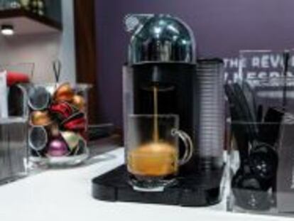 Nuevo modelo de c&aacute;psulas y cafeteras de Nespresso dise&ntilde;adas para los consumidores estadounidenses.