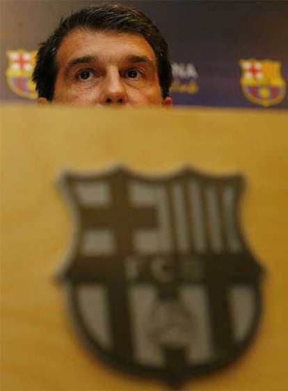 Joan Laporta, durante una rueda de prensa en la sala de medios del Camp Nou.