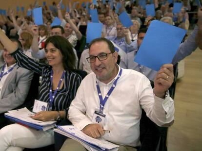 Ramon Espadaler, durante una de las votaciones del congreso del partido catalanista democristiano.