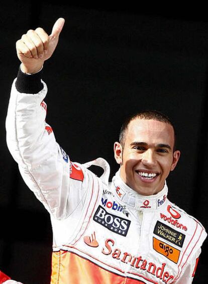 Lewis Hamilton, tras de conseguir el mejor tiempo en la sesión de calificación