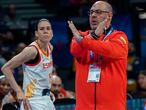 Anna Cruz y Lucas Mondelo, en un partido del Eurobasket de 2019. feb