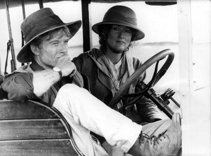 Meryl Streep y Robert Redford durante el rodaje de "Memorias de África", en 1985.