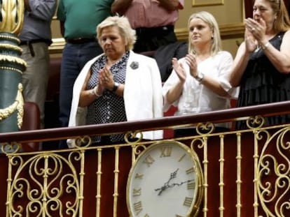 Ángeles Pedraza, presidenta de la AVT, Mari Mar Blanco, de la Fundación Víctimas del Terrorismo, y Pilar Manjón, de la Asociación 11-M. Afectados por el Terrorismo, en la tribuna de invitados en el Congreso el pasado 27 de junio