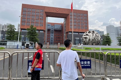 Exterior del Tribunal Popular Intermedio de Guangzhou, donde Huang Xueqin y Wang Jianbing han sido condenados este viernes.