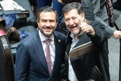 Miguel Ángel Yunes Márquez y Gerardo Fernández Noroña durante la sesión en la Cámara de Diputados, el 1 de octubre 2024. 