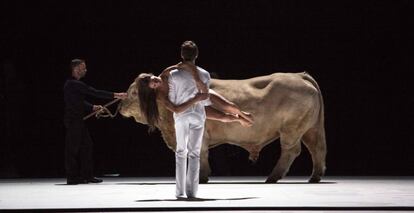 Una escena de &#039;Mois&eacute;s y Aar&oacute;n&#039; en la &Oacute;pera de Par&iacute;s.