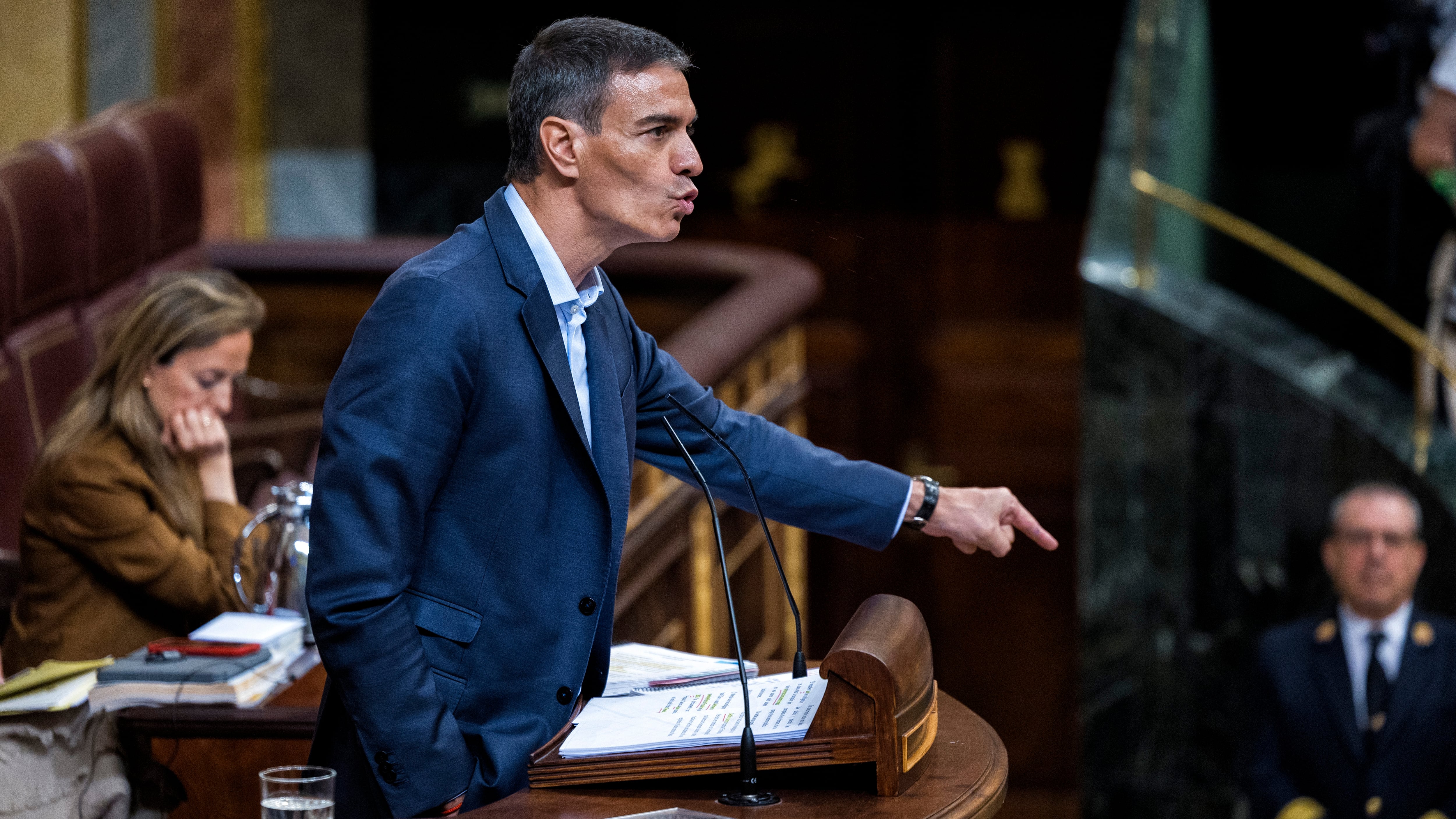 Última hora de la actualidad política, en directo | Sánchez a Junts: “Si quieren presentar una moción de censura con PP y Vox, háganla, pero dejen los subterfugios”
