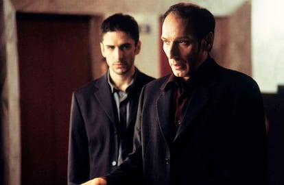 Leonardo Sbaraglia y Eusebio Poncela, en 'Intacto'.