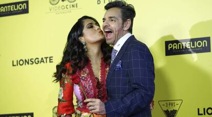 Los actores mexicanos Salma Hayek y Eugenio Derbez, en la presentación de la película "Cómo ser un Latin Lover".