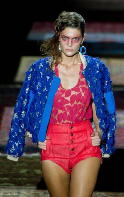 Desfile de Ana Locking.