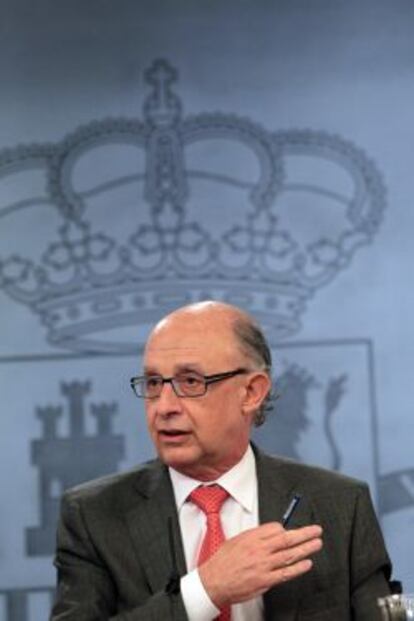 Crist&oacute;bal Montoro, ministro de Hacienda