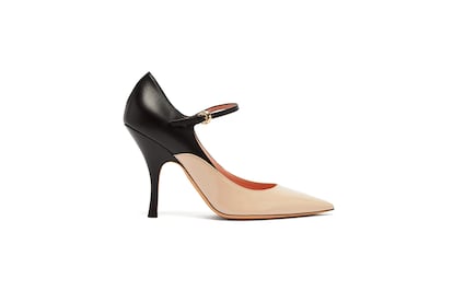 Zapatos 'Mary Jane' bicolor de Rochas, a la venta en Matchesfashion.com (595 €).