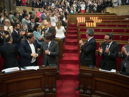 Pleno en el Parlament, tras la aprobación de la Ley del referéndum.
 