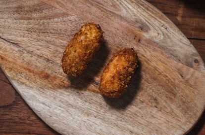 Croquetas de jamón ibérico, según receta de Miguel Carretero. Imagen proporcionada por Santerra.