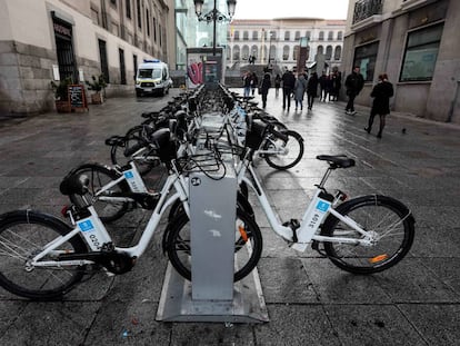 Bicicletas en uno de los estacionamientos de BiciMaD.