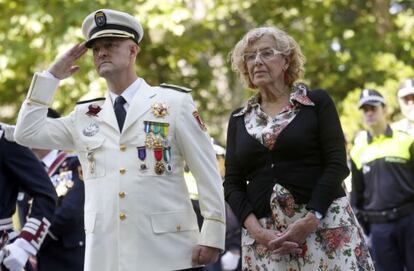 Francisco Caletrio, junto con la alcaldesa Manuela Carmena, el pasado 24 de junio.